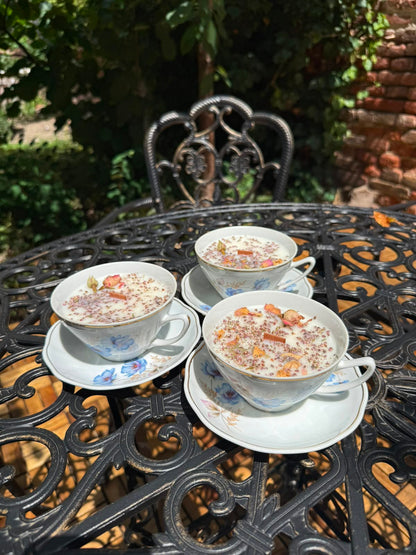 Lumânare parfumată în ceașcă vintage – Cafea & Bezea 170g